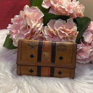 Mcm trifold wallet